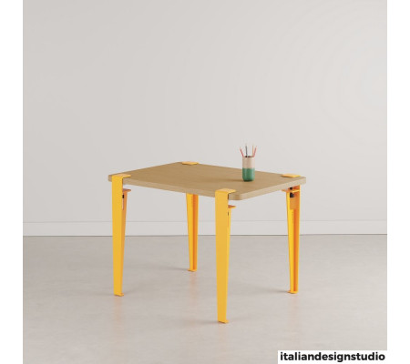 Kids table
