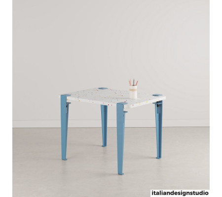 Kids table