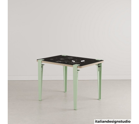 Kids table