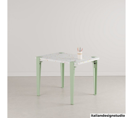 Kids table
