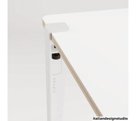 Kids table