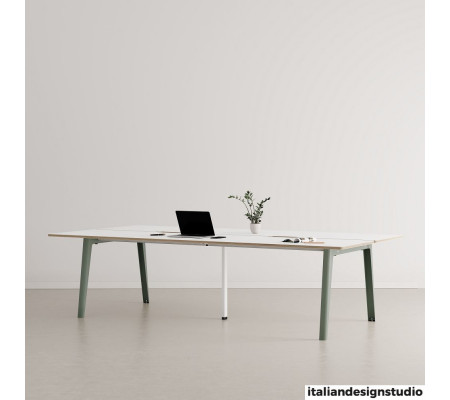 New Modern Workstation