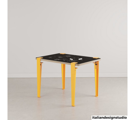 Kids table