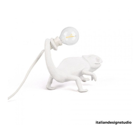 Chamaleon Lamp Still