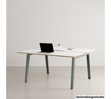 New Modern Workstation