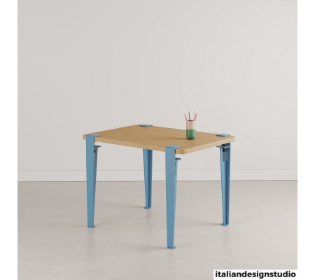 Kids table