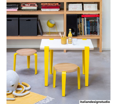 Kids table