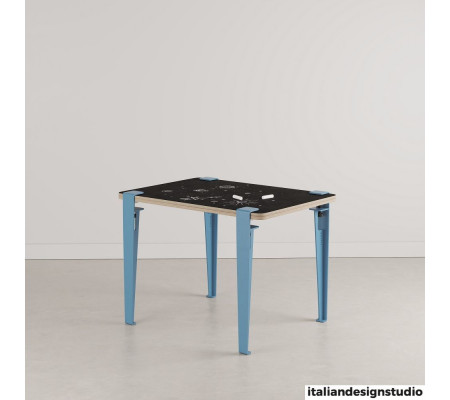 Kids table